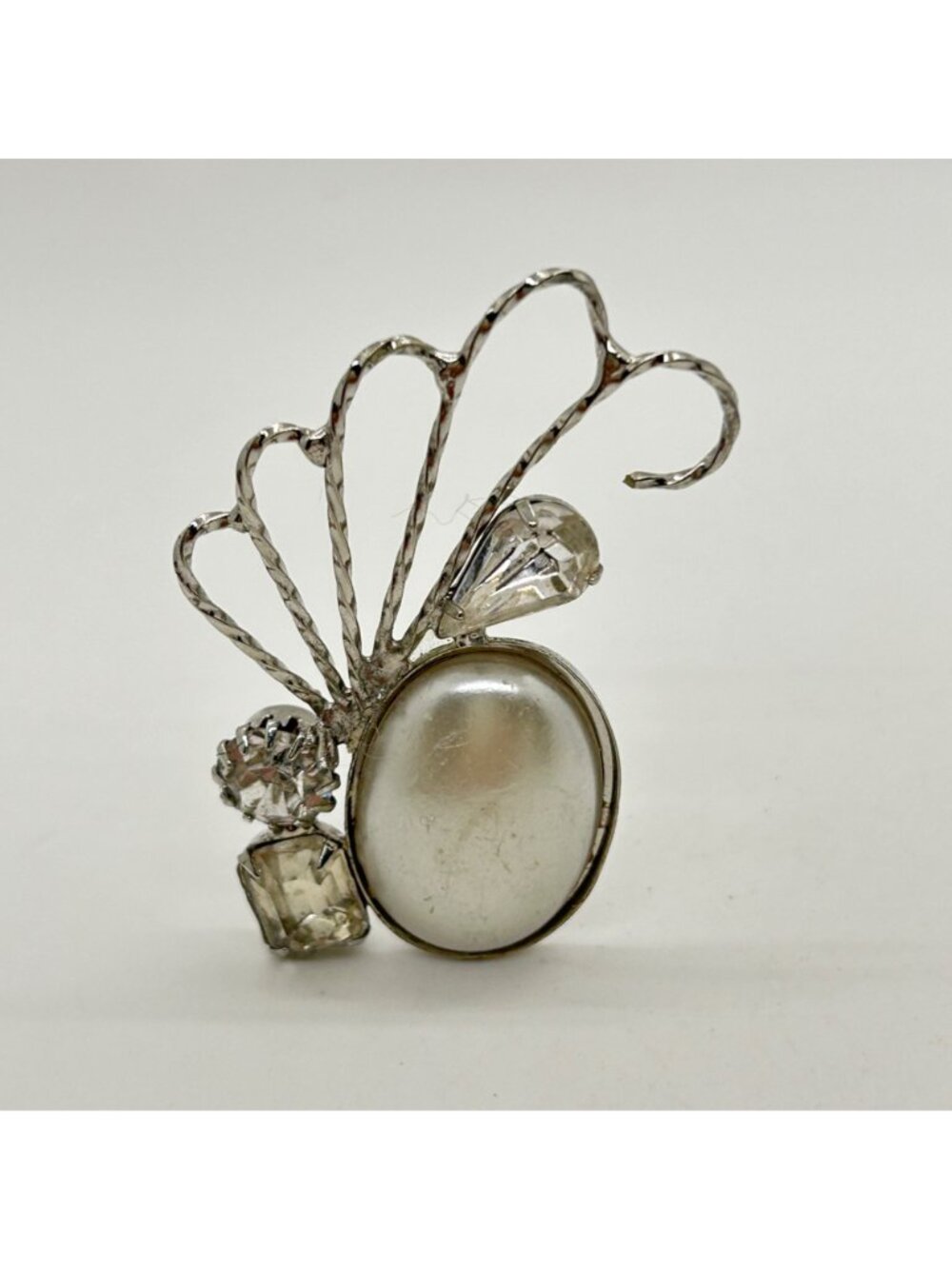 Vintage Mid-Century Ear Climber Clip-Ons Faux Pearl Acrylic Rhinestones Runway - Picture 3 of 16
